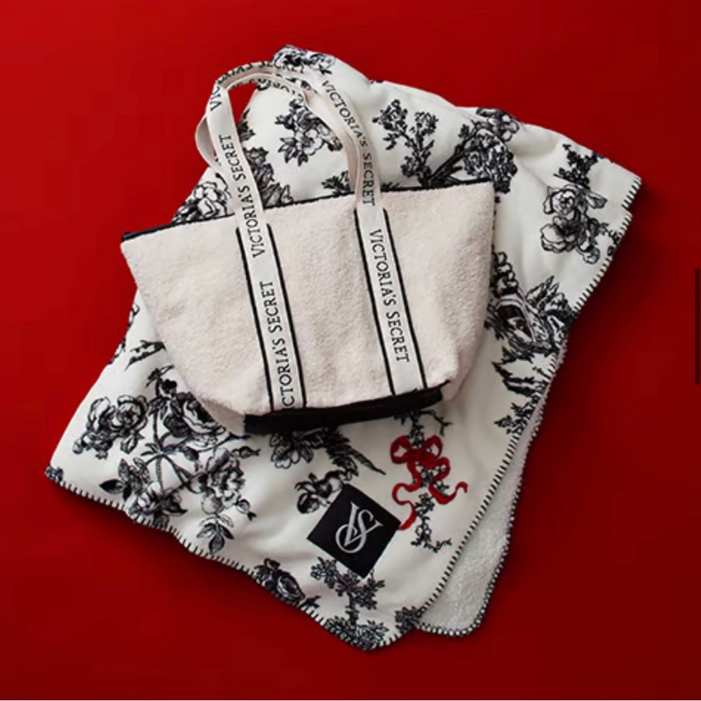 Victoria’s Secret Fleece Blanket and Tote